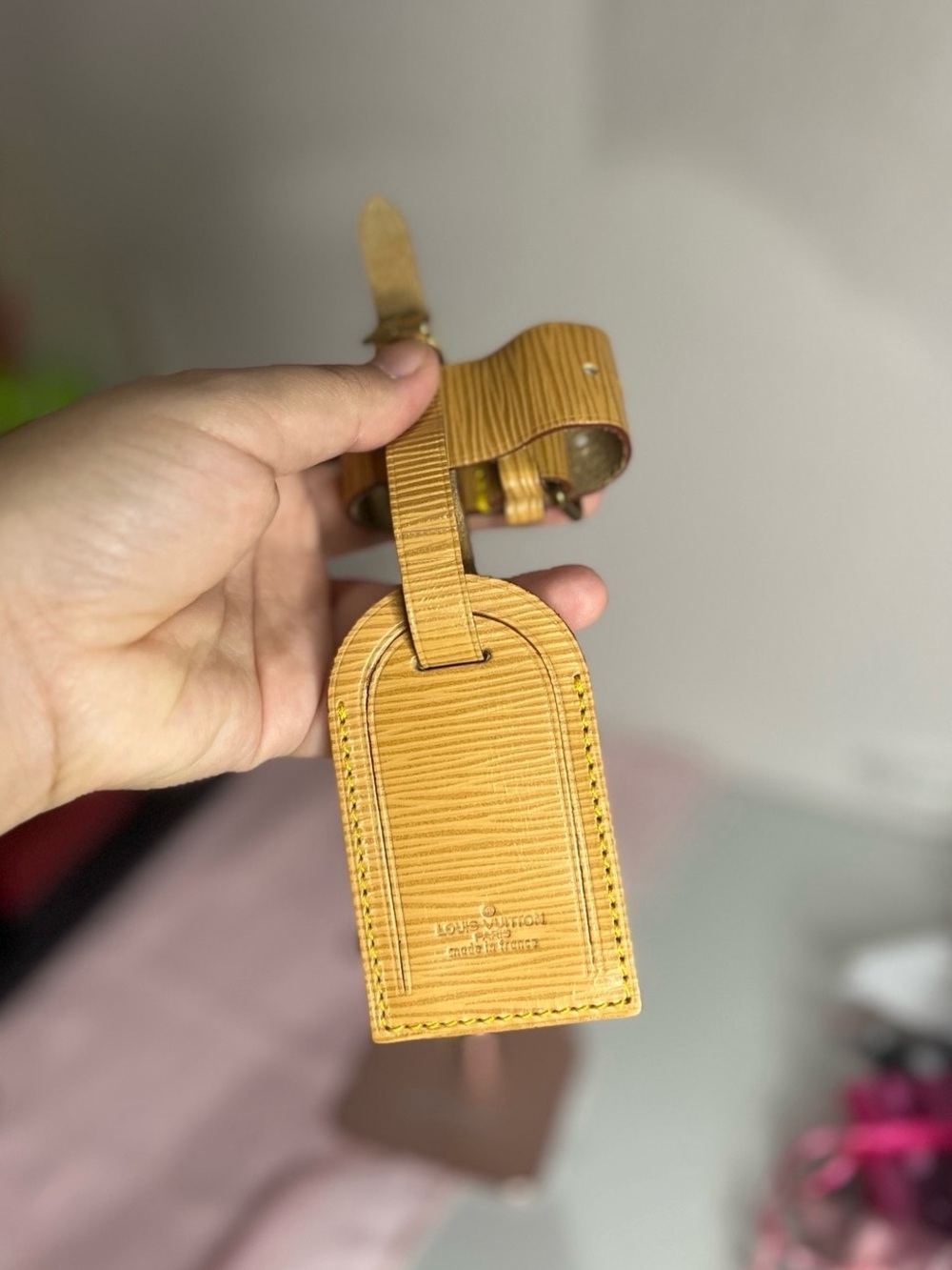 LV Luggage Tag & Poignant Set Epi Brown